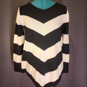Black and White Striped Women's Sweater